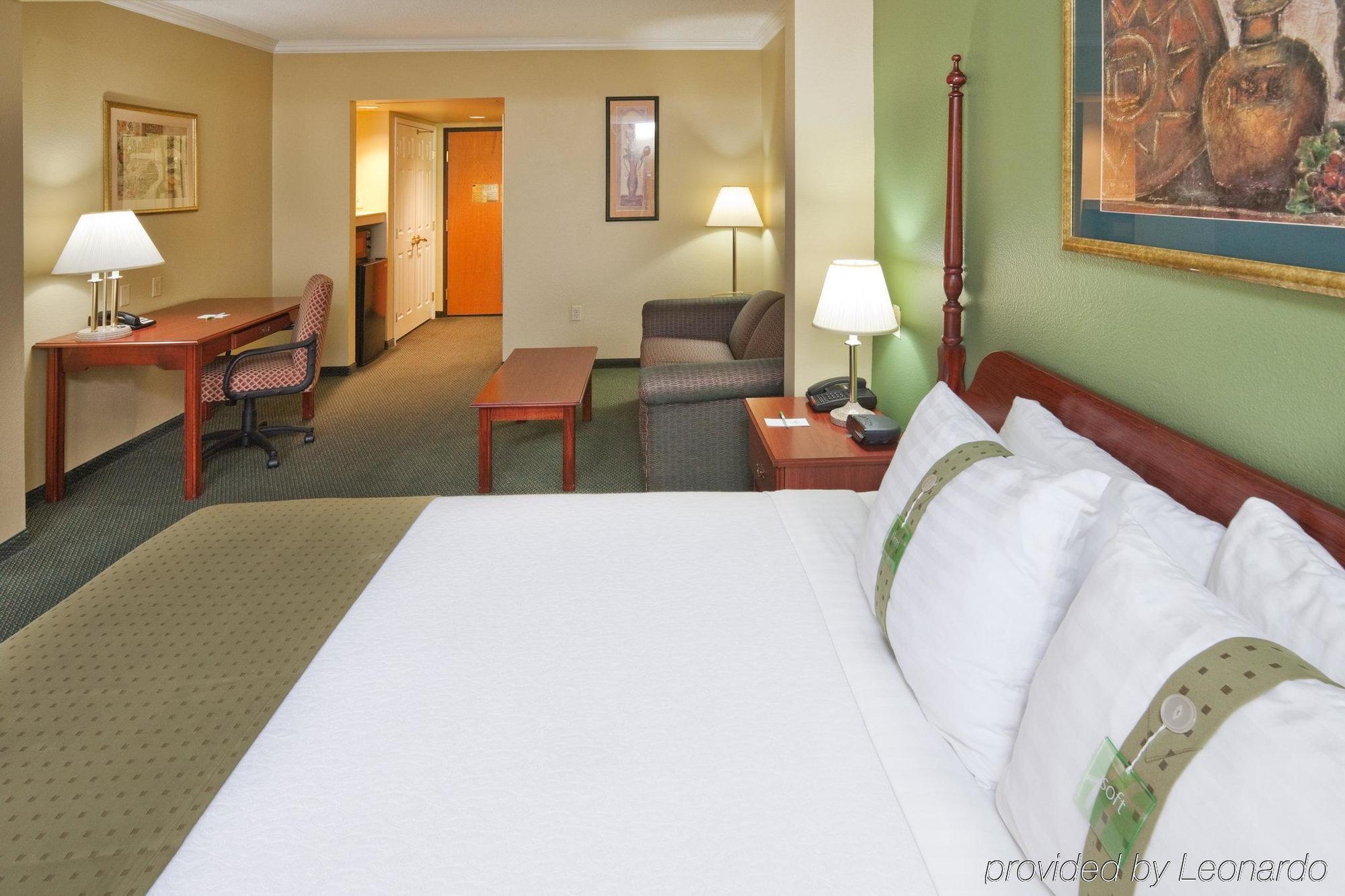 Radisson Hotel Dallas North-Addison Room photo